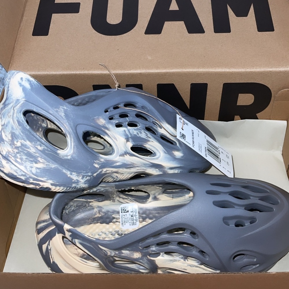 Yeezy Foam Runner